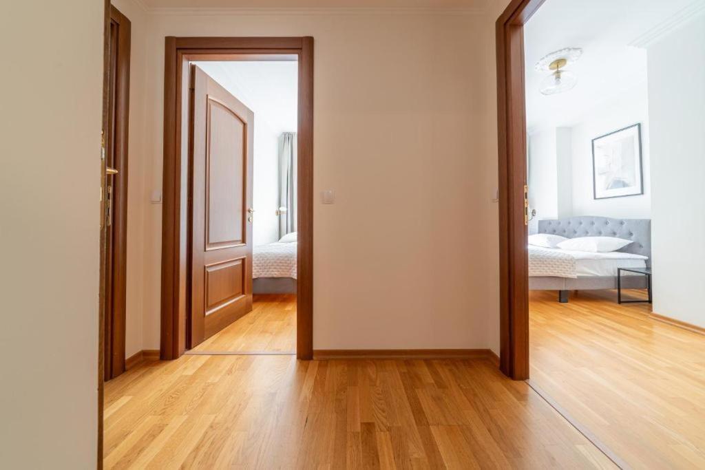 Old Town Square Residence Ταλίν Εξωτερικό φωτογραφία